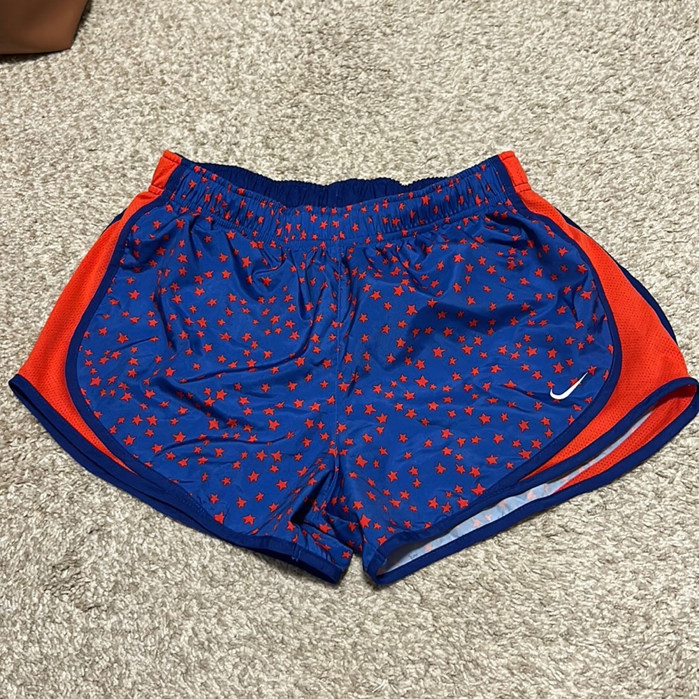 Worn twice. Sz M Nike Tempo running shorts